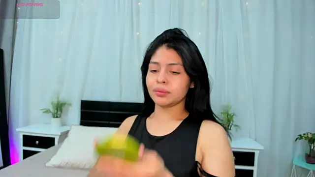 EvaSoto online show from June 24, 7:24 pm