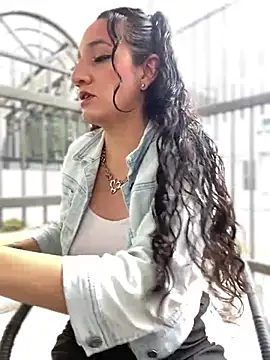 Snapshot of SofiaBrown_Pink chatting on June 24, 5:23 pm SofiaBrown Pink online show from June 24, 5:23 pm