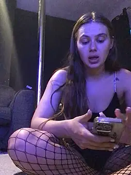 stonettequeenn online show from May 15, 3:24 am