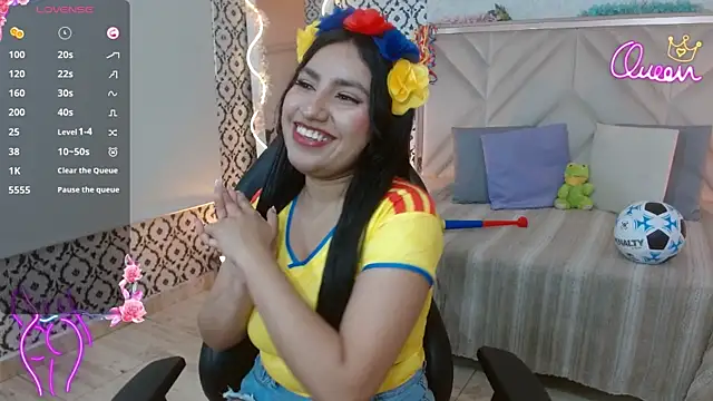 Snapshot of fiory_tay chatting on June 17, 7:37 pm fiory tay online show from June 17, 7:37 pm