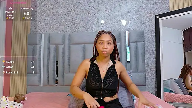 Snapshot of thinsamathagirl chatting on June 14, 7:16 pm thinsamathagirl online show from June 14, 7:16 pm