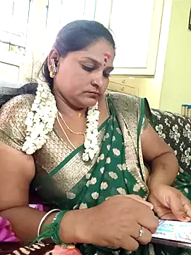 Snapshot of mynatamil143 chatting on May 26, 7:15 am mynatamil143 online show from May 26, 7:15 am