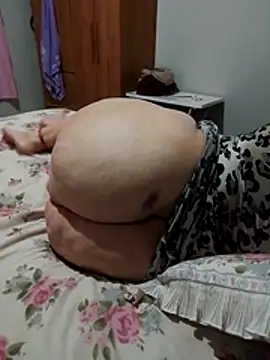 Snapshot of MegaAssMature chatting on June 29, 7:36 pm MegaAssMature online show from June 29, 7:36 pm