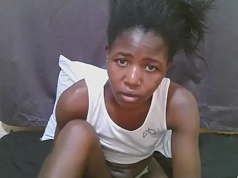 Snapshot of Sweet-tatiana chatting on June 19, 11:03 am Sweet-tatiana online show from June 19, 11:03 am