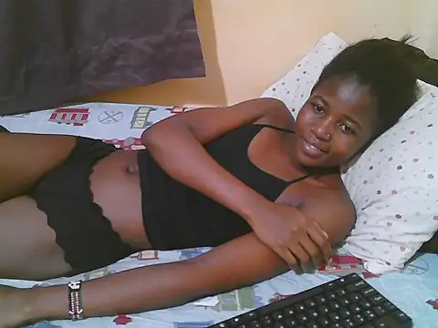 Snapshot of Sweet-tatiana chatting on June 24, 8:52 pm Sweet-tatiana online show from June 24, 8:52 pm