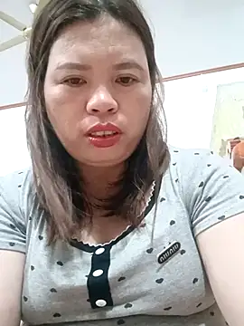-Yeyi- online show from June 25, 7:18 pm