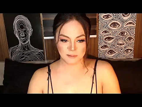 Snapshot of AmberMoorets chatting on July 16, 2:39 am AmberMoorets online show from July 16, 2:39 am
