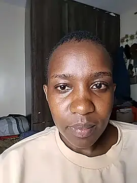 Snapshot of Miss-Temptasion chatting on May 16, 9:35 pm Miss-Temptasion online show from May 16, 9:35 pm