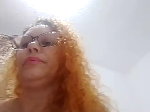 Snapshot of anabiatrizboa chatting on May 18, 5:46 am anabiatrizboa online show from May 18, 5:46 am
