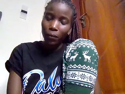Snapshot of slimy_gal12 chatting on June 17, 6:53 pm slimy gal12 online show from June 17, 6:53 pm