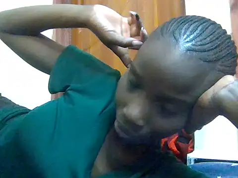 Snapshot of slimy_gal12 chatting on June 23, 7:56 pm slimy gal12 online show from June 23, 7:56 pm