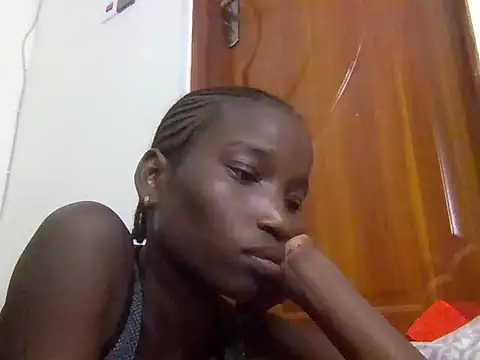 Snapshot of slimy_gal12 chatting on June 26, 6:07 am slimy gal12 online show from June 26, 6:07 am