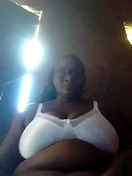 Snapshot of Judith123 chatting on June 18, 9:14 am Judith123 online show from June 18, 9:14 am