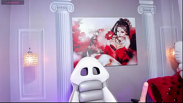 Snapshot of lizzy_sweet4u chatting on June 7, 3:21 am lizzy sweet4u online show from June 7, 3:21 am