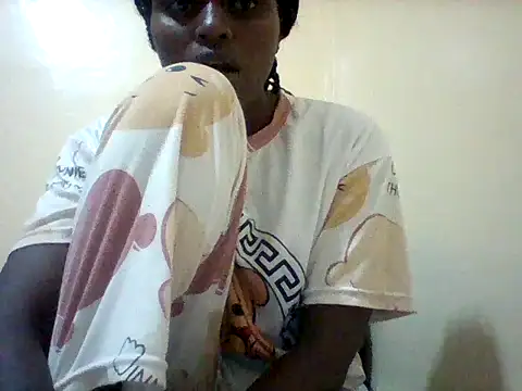 Snapshot of liligal chatting on May 24, 7:30 pm liligal online show from May 24, 7:30 pm