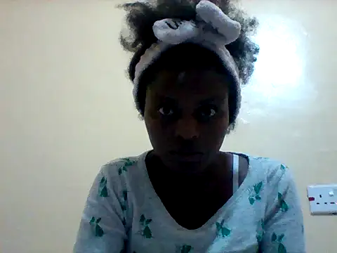 Snapshot of liligal chatting on June 2, 7:27 pm liligal online show from June 2, 7:27 pm