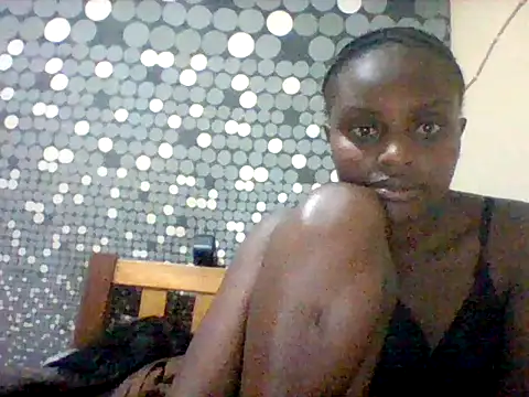 Snapshot of liligal chatting on June 26, 8:02 pm liligal online show from June 26, 8:02 pm