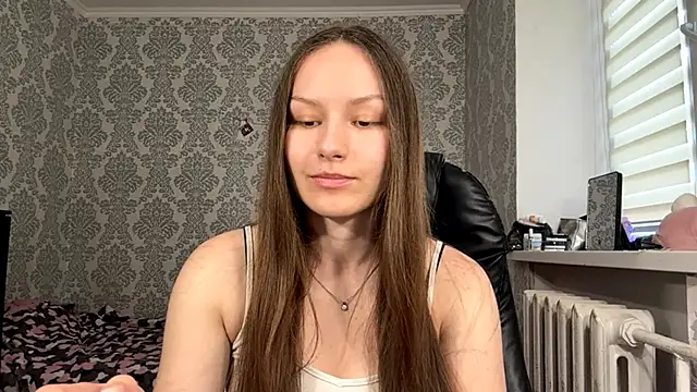 ShaylaChong online show from June 27, 11:04 am
