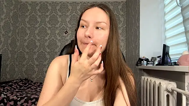 ShaylaChong online show from June 30, 4:13 am