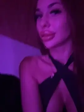 BadKitty01 online show from May 16, 4:20 am