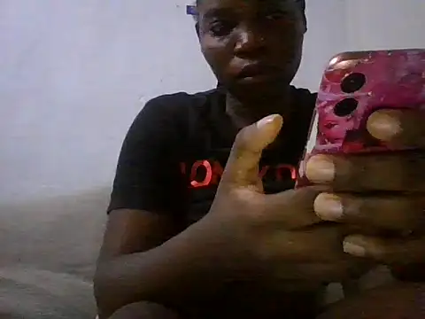 Snapshot of Mini_Charm chatting on June 28, 5:41 pm Mini Charm online show from June 28, 5:41 pm