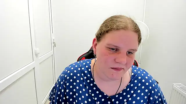 Snapshot of Bella_shyy_ chatting on July 7, 3:16 pm Bella shyy online show from July 7, 3:16 pm