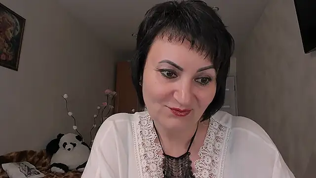 Snapshot of Helen_Beller chatting on June 26, 2:10 pm Helen Beller online show from June 26, 2:10 pm