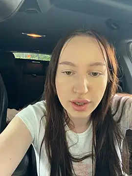 DoloresXO online show from July 22, 3:37 pm
