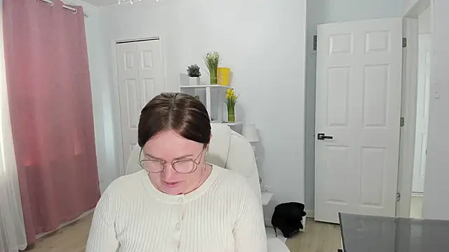 Snapshot of Vika73 chatting on January 30, 4:24 pm Vika73 online show from January 30, 4:24 pm