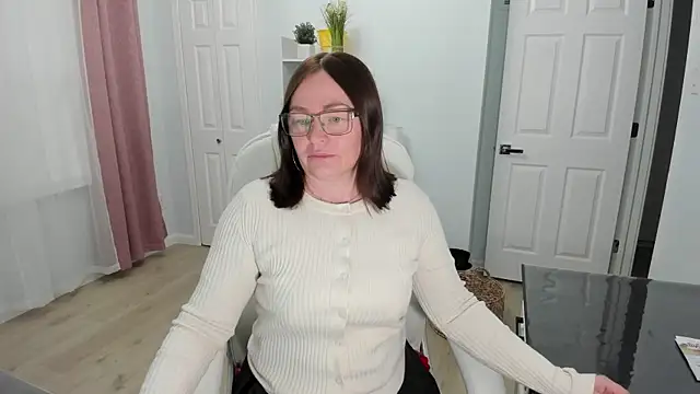 Snapshot of Vika73 chatting on January 31, 12:51 pm Vika73 online show from January 31, 12:51 pm