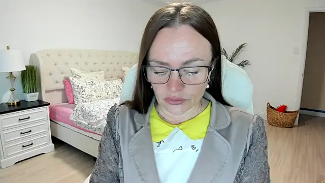 Snapshot of Vika73 chatting on September 25, 12:09 pm Vika73 online show from September 25, 12:09 pm