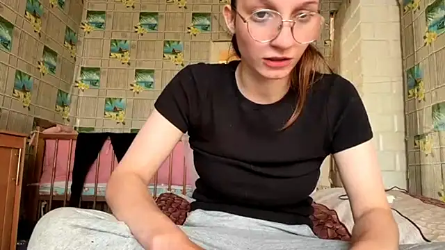 SparkleJebb online show from June 19, 4:22 pm