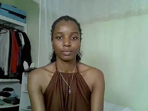 Snapshot of Sexy_vylsa chatting on June 8, 1:22 pm Sexy vylsa online show from June 8, 1:22 pm
