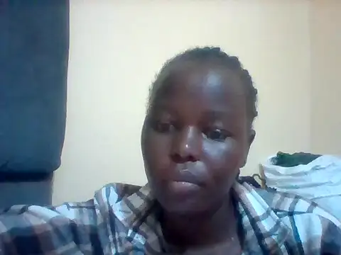 Snapshot of Ebonnyprincess002 chatting on May 19, 9:59 am Ebonnyprincess002 online show from May 19, 9:59 am