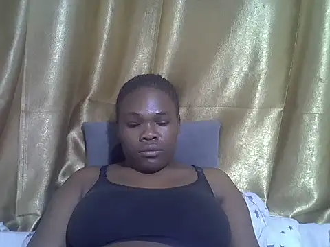 Snapshot of lovelymeli2 chatting on June 22, 11:13 pm lovelymeli2 online show from June 22, 11:13 pm