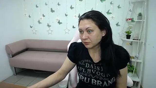 Snapshot of MorticiaAngel chatting on May 30, 11:07 am MorticiaAngel online show from May 30, 11:07 am