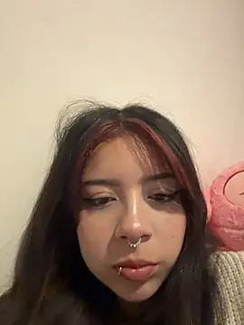 Snapshot of softdoll-_ chatting on July 11, 3:53 am softdoll- online show from July 11, 3:53 am