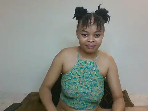 cessylolla8 online show from July 9, 4:00 pm