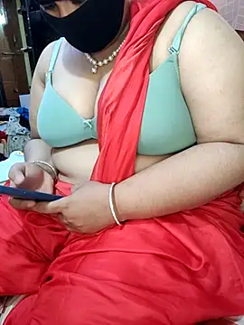 Snapshot of shaik35f chatting on June 18, 7:52 am shaik35f online show from June 18, 7:52 am