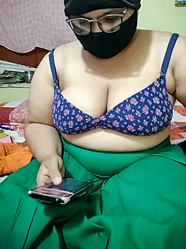 Snapshot of shaik35f chatting on July 15, 7:08 pm shaik35f online show from July 15, 7:08 pm