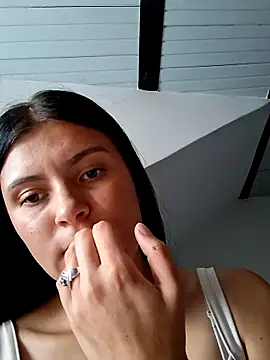 Snapshot of Yeras_ chatting on June 9, 6:08 pm Yeras online show from June 9, 6:08 pm