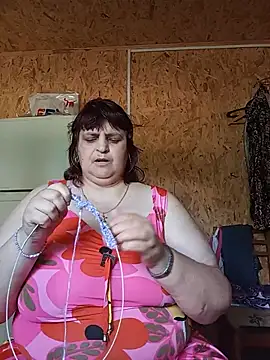 Snapshot of LisichkaOksana chatting on June 10, 7:18 am LisichkaOksana online show from June 10, 7:18 am