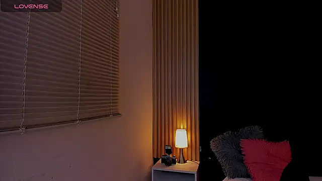 Snapshot of trinitydolls18 chatting on May 18, 1:45 am trinitydolls18 online show from May 18, 1:45 am