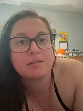 Snapshot of thickems0093 chatting on May 18, 2:56 pm thickems0093 online show from May 18, 2:56 pm