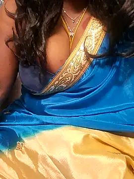 Snapshot of Tamil-ammukutty18 chatting on July 15, 9:20 pm Tamil-ammukutty18 online show from July 15, 9:20 pm