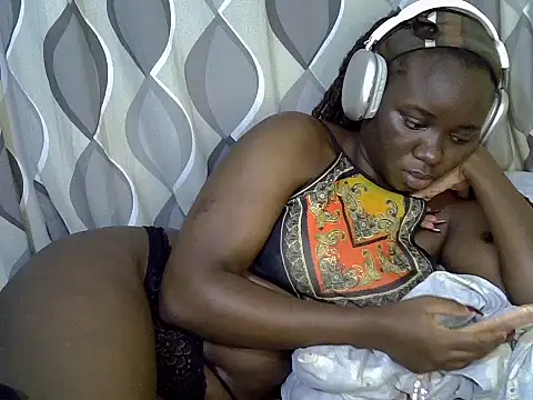 Snapshot of cute_gee5 chatting on June 30, 10:27 am cute gee5 online show from June 30, 10:27 am