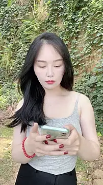 Snapshot of lylxili chatting on July 9, 2:37 am lylxili online show from July 9, 2:37 am