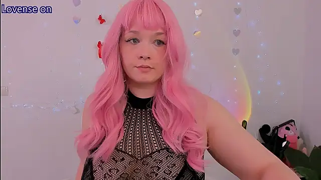 evilla brill  online show from May 19, 1:06 pm