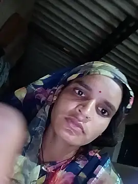 Snapshot of RAJNI_CUTY69 chatting on June 9, 3:23 pm RAJNI CUTY69 online show from June 9, 3:23 pm