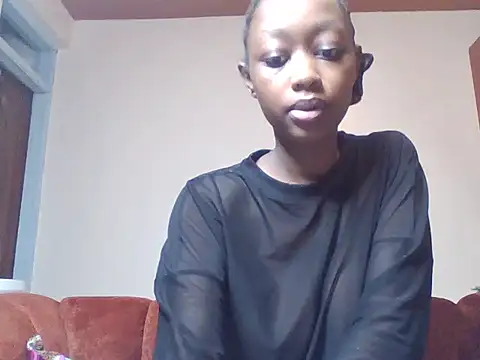 Snapshot of slim_baby031 chatting on July 4, 2:56 pm slim baby031 online show from July 4, 2:56 pm